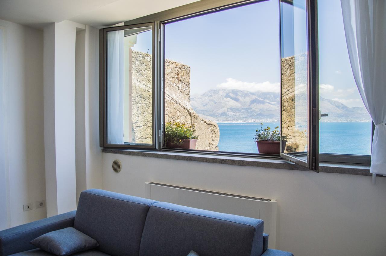 Sunrise Guest House Gaeta Exteriör bild